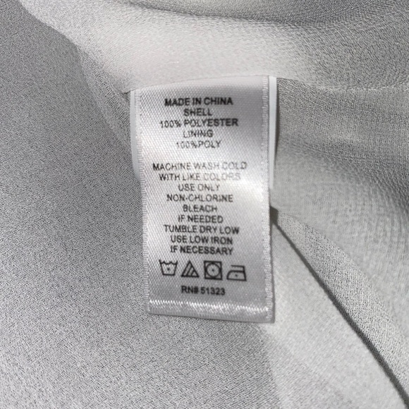 1.State Dakota Short Flutter Sleeve V-Neck Semi Sheer Women Blouse Size Large - Picture 5 of 6